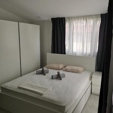 Skg Central Deluxe Studios Tesalonika Bagian luar foto