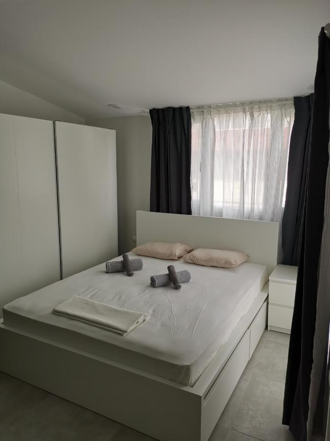 Skg Central Deluxe Studios Tesalonika Bagian luar foto