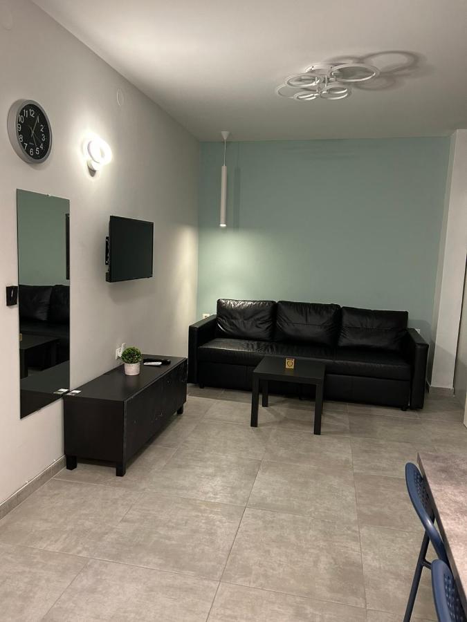 Skg Central Deluxe Studios Tesalonika Bagian luar foto